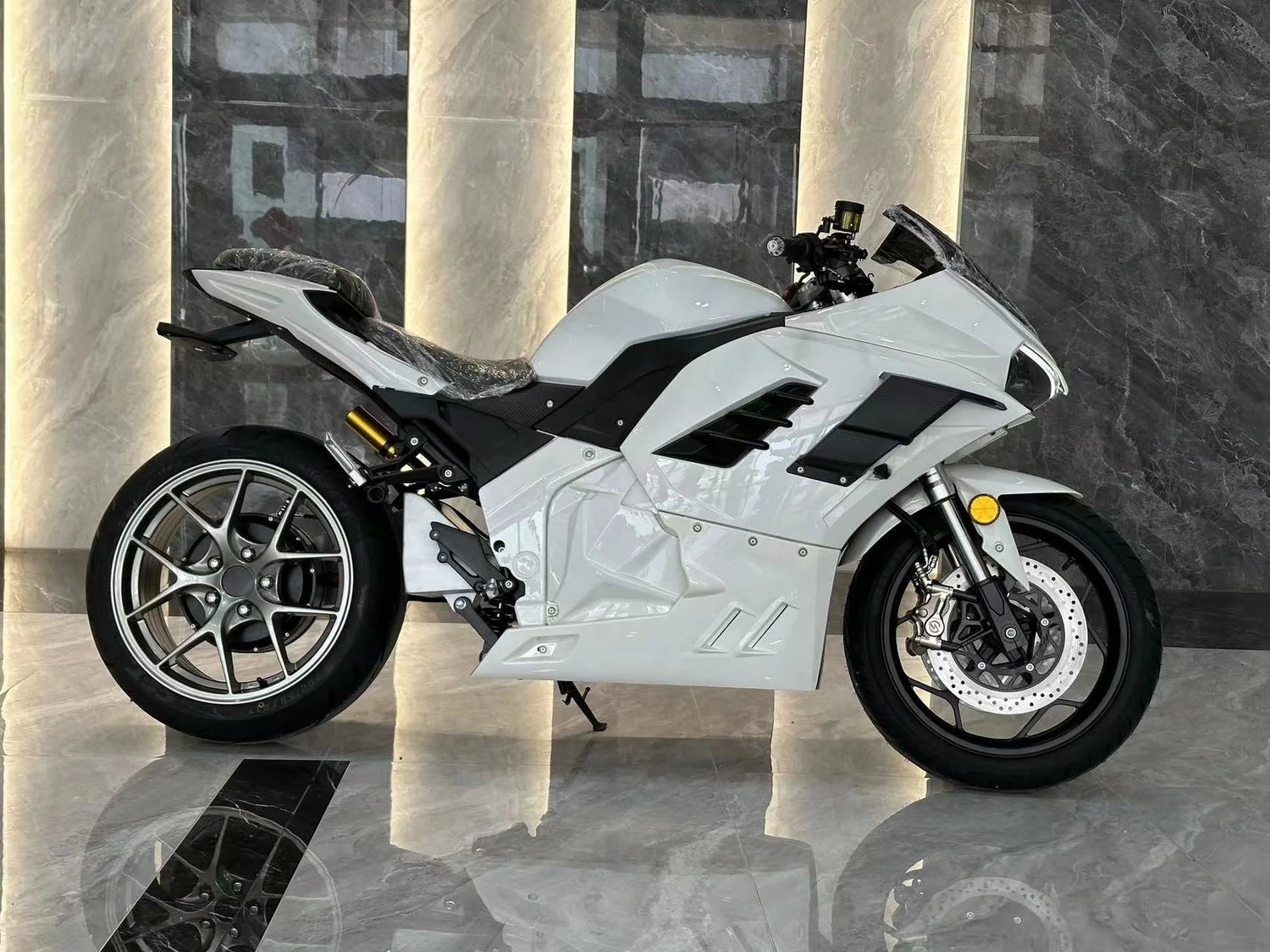 Hot Selling High Quality 8000W Center Motor Speed 150Km/H Racing Electric Motorcycle Single Swing Arm Motorcycle